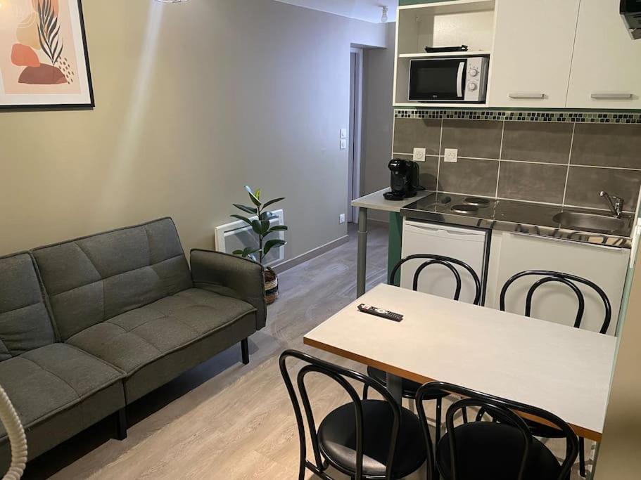 Appartement 4 - Hyper Centre - 1 A 4 Personnes Douai Extérieur photo